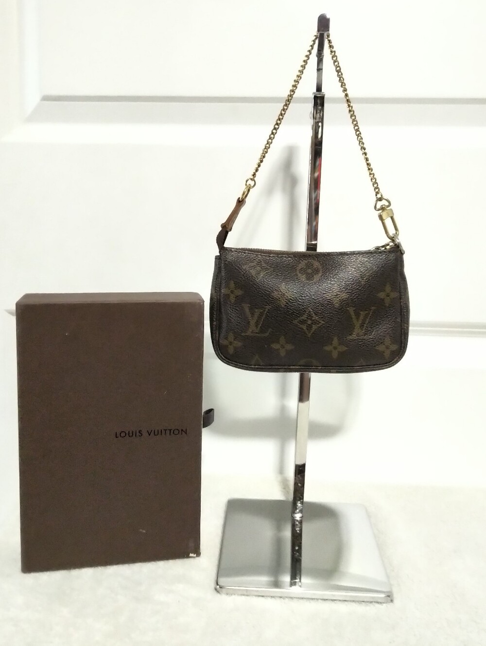 Authentic Louis Vuitton Monogram Mini Pochette Purse